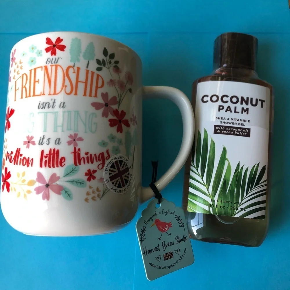 Holiday gift mug and shower gel